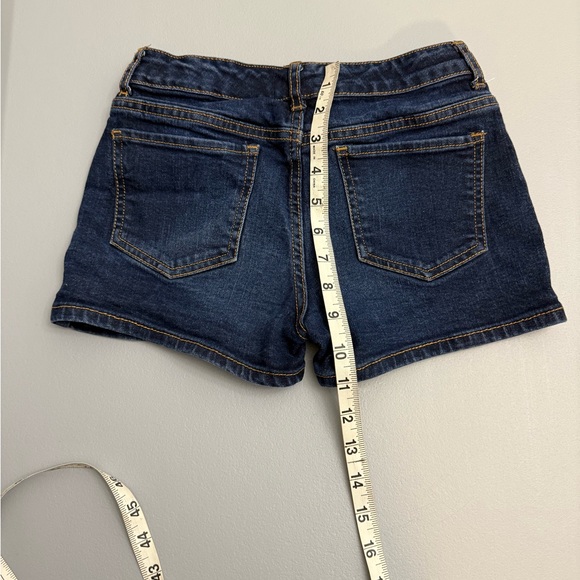 Girls size 10 4 pack Jean shorts/one jean skirt lot - Picture 3 of 12